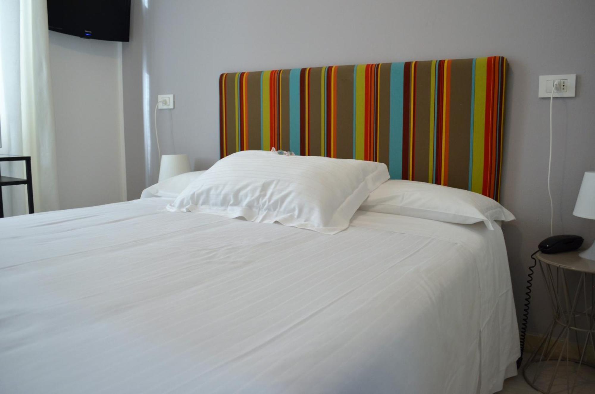 Hotel Spot Varazze Cameră foto
